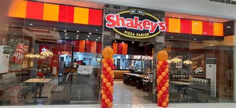 shakeys opening hours